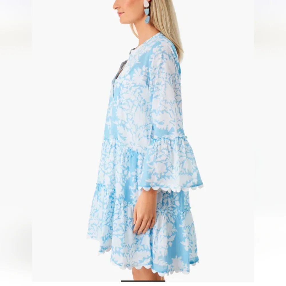 Juliet Dunn Blue and White Floral Mini Dress